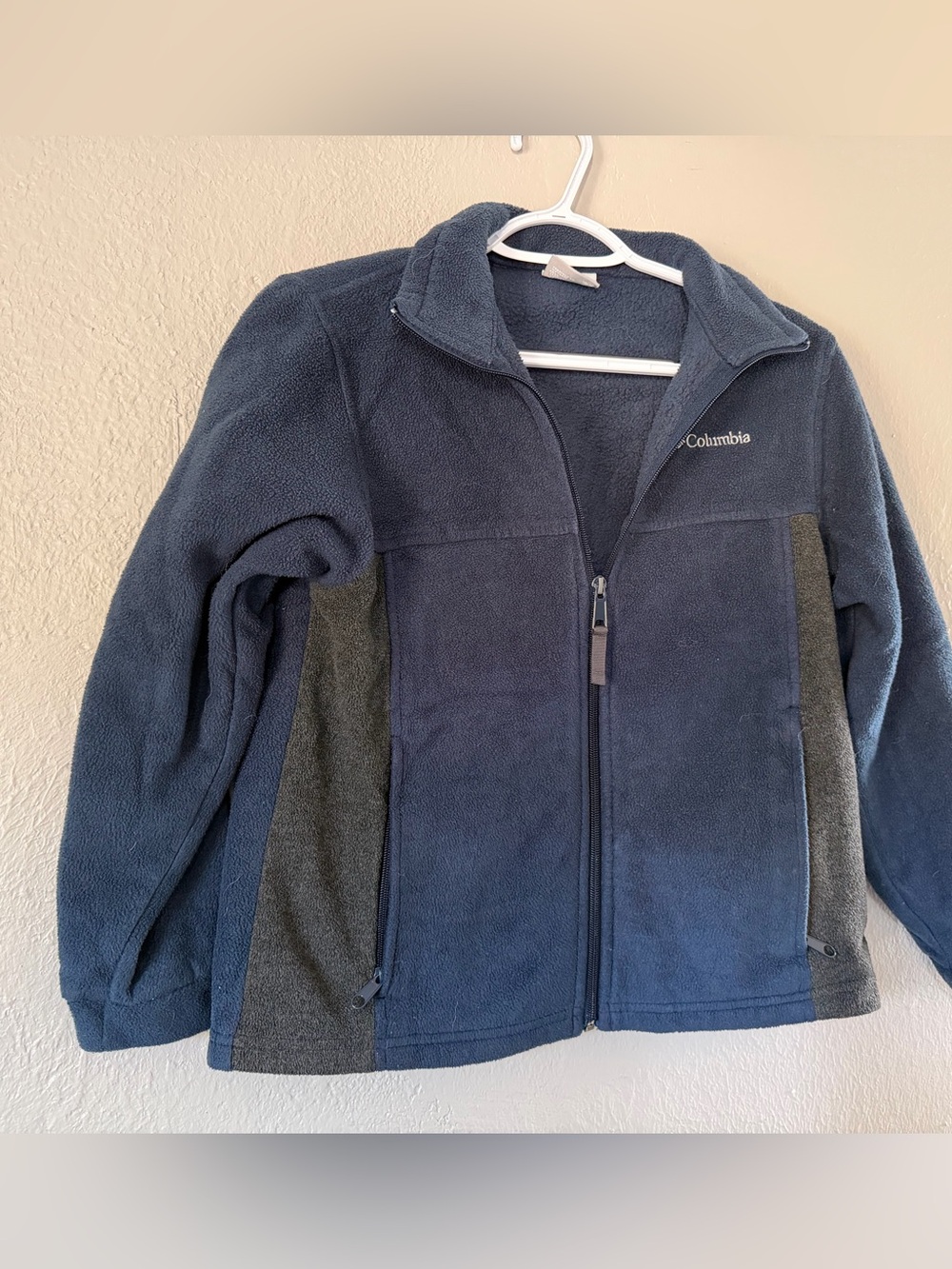 Kids size 10-12 Full Zip Navy Blue Fleece Columbia Jacket Coat